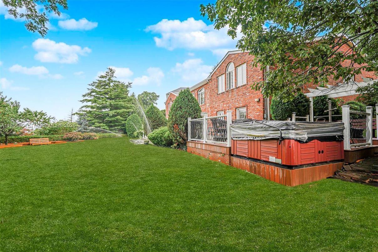 Backyard, Exterior, Hot Tub