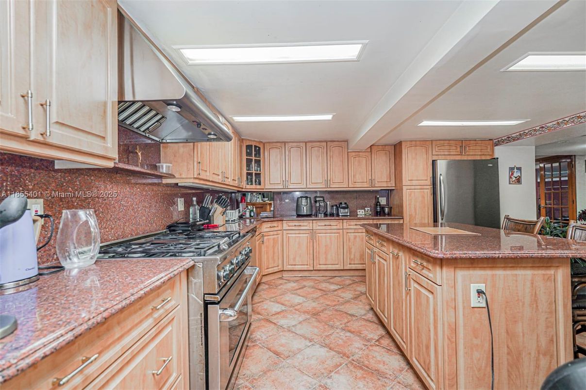 Interior, Kitchen, Recessed Lighting