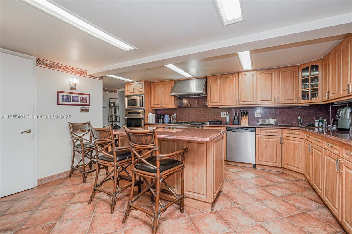 Interior, Kitchen, Stainless Steel Appliances