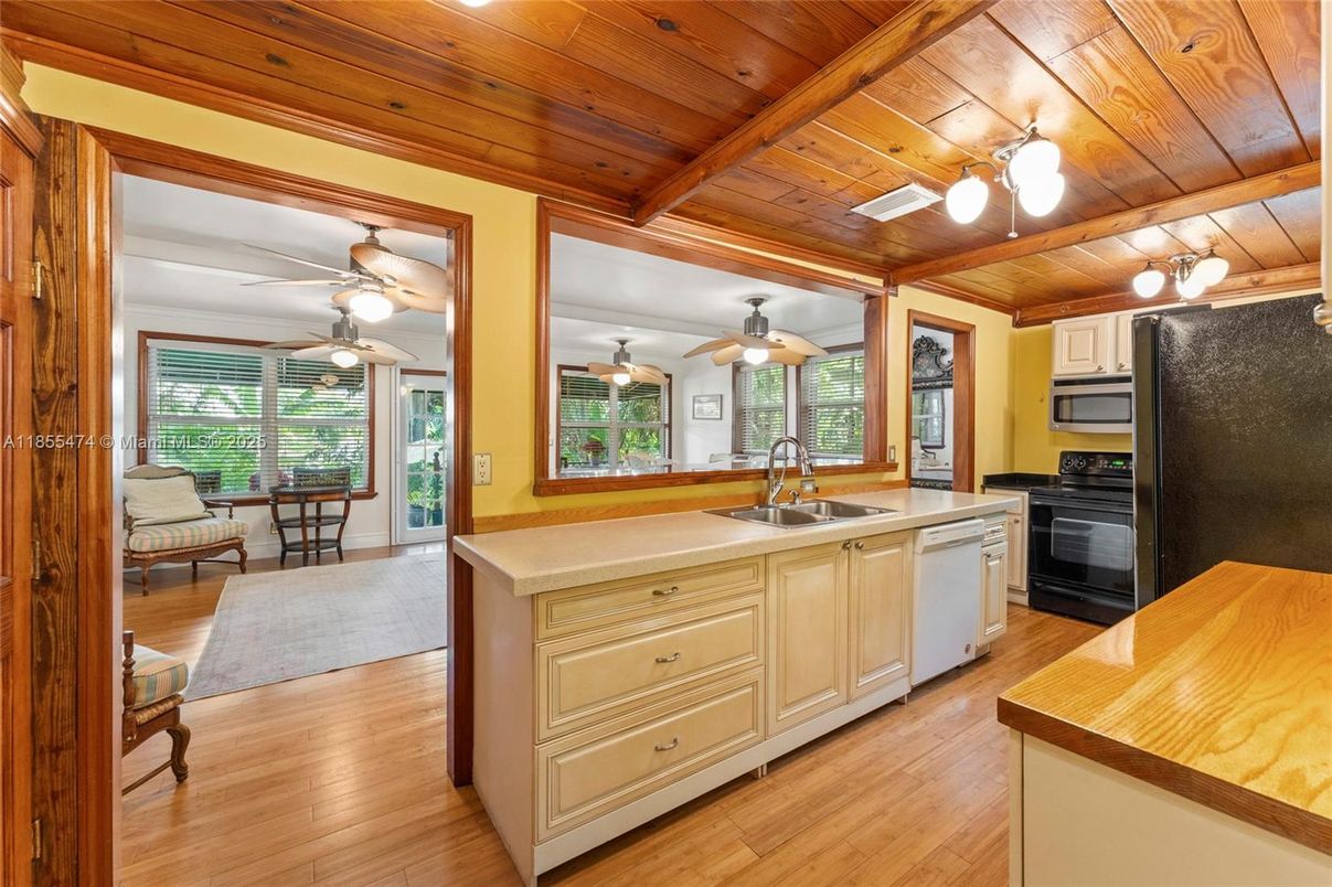 Dining room, Interior, Kitchen, Wooden Ceilings, Wood Texture Flooring