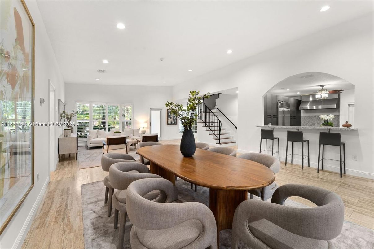 Dining room, Interior, Kitchen, Living room, Recessed Lighting, Wood Texture Flooring