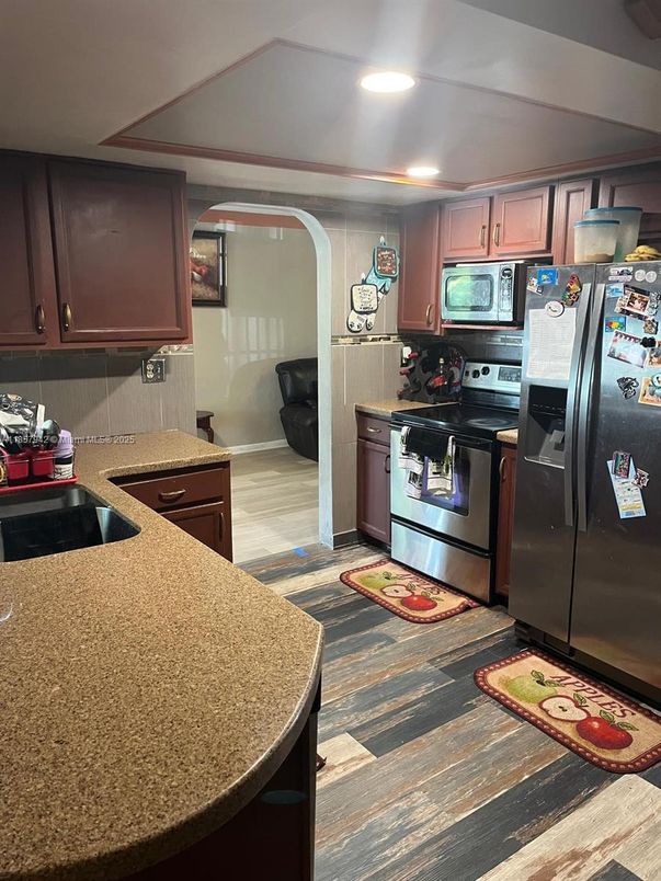 Bathroom, Dual Sink Vanities, Interior, Marble Walls