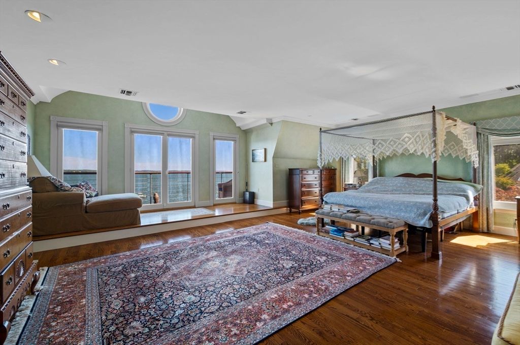 Bedroom, Interior, Recessed Lighting, Water, Wood Texture Flooring