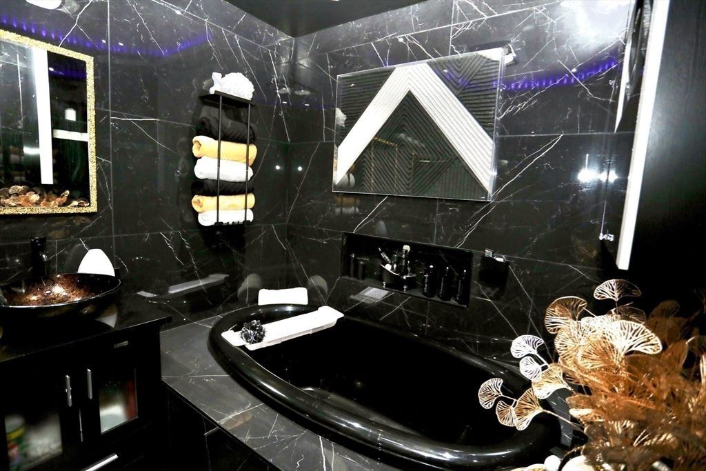 Bathroom, Interior, Marble Walls