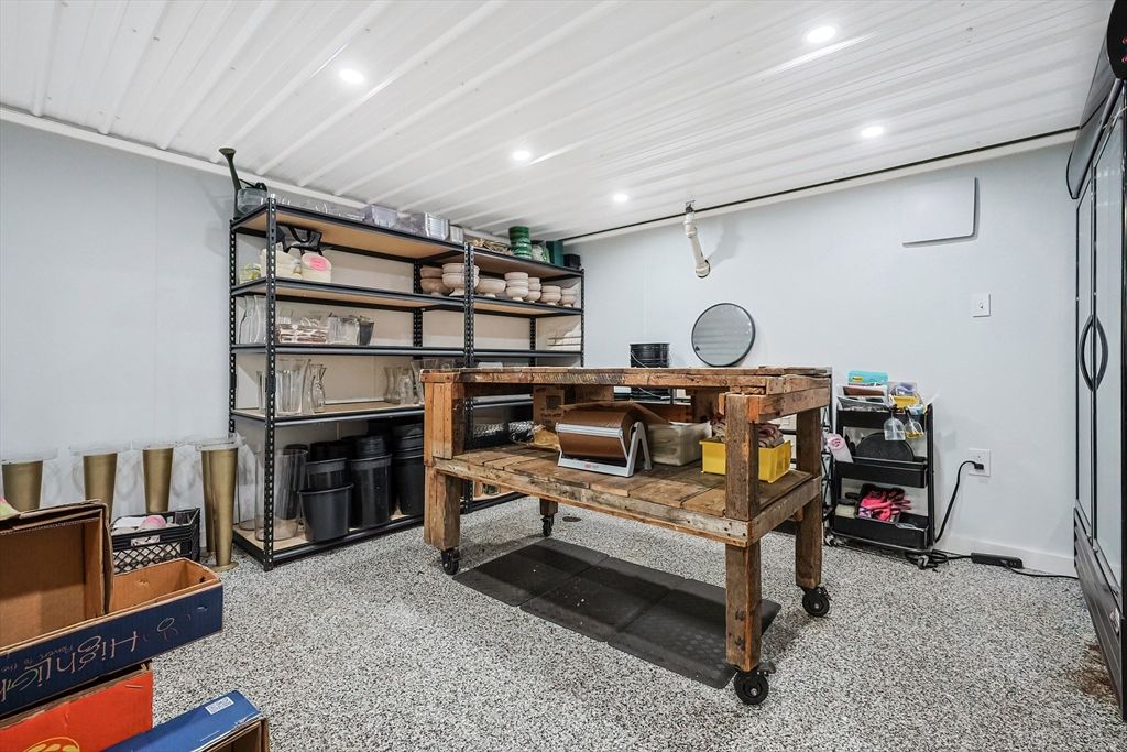 Interior, Recessed Lighting
