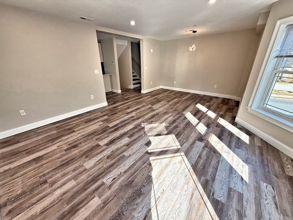 Empty room, Interior, Pendant Lights, Recessed Lighting, Wood Texture Flooring