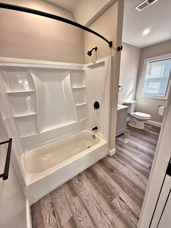 Bathroom, Interior, Recessed Lighting, Wood Texture Flooring