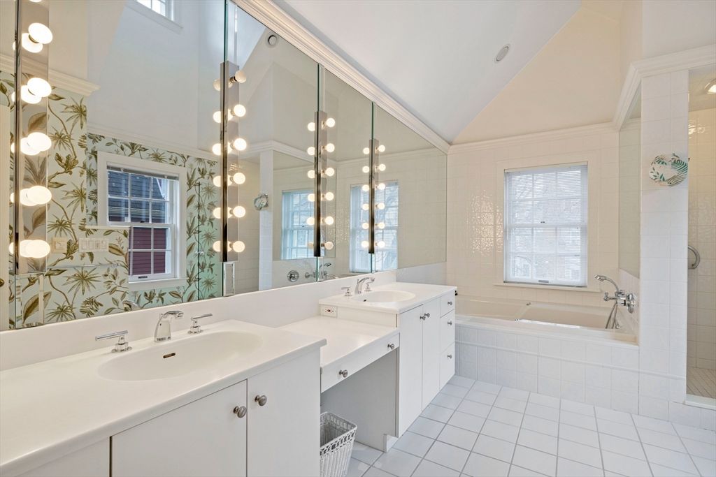 Bathroom, Dual Sink Vanities, Interior, Pendant Lights