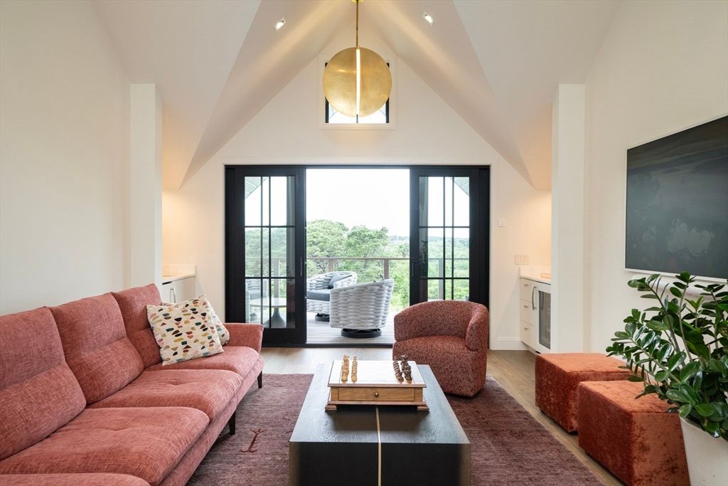 Interior, Living room, Pendant Lights, Wood Texture Flooring