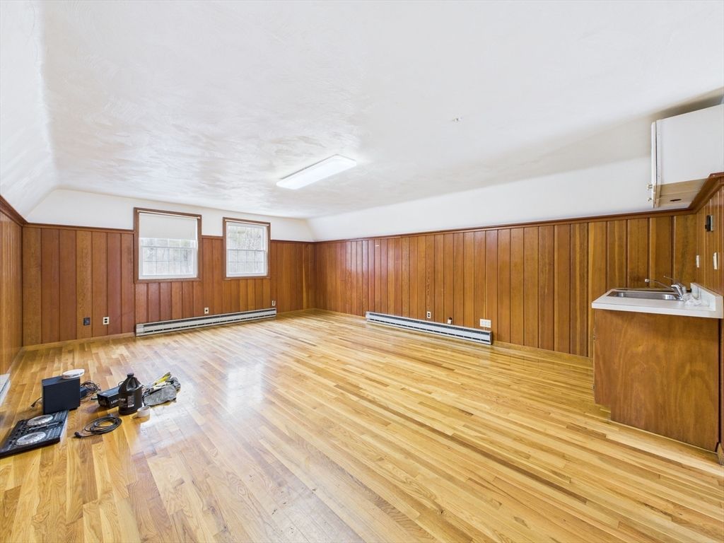 Empty room, Interior, Wood Texture Flooring, Wooden Walls