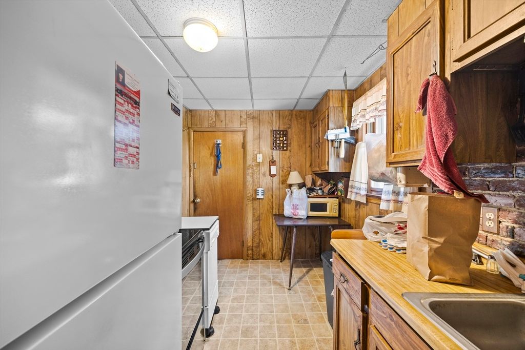 Interior, Kitchen, Wooden Walls