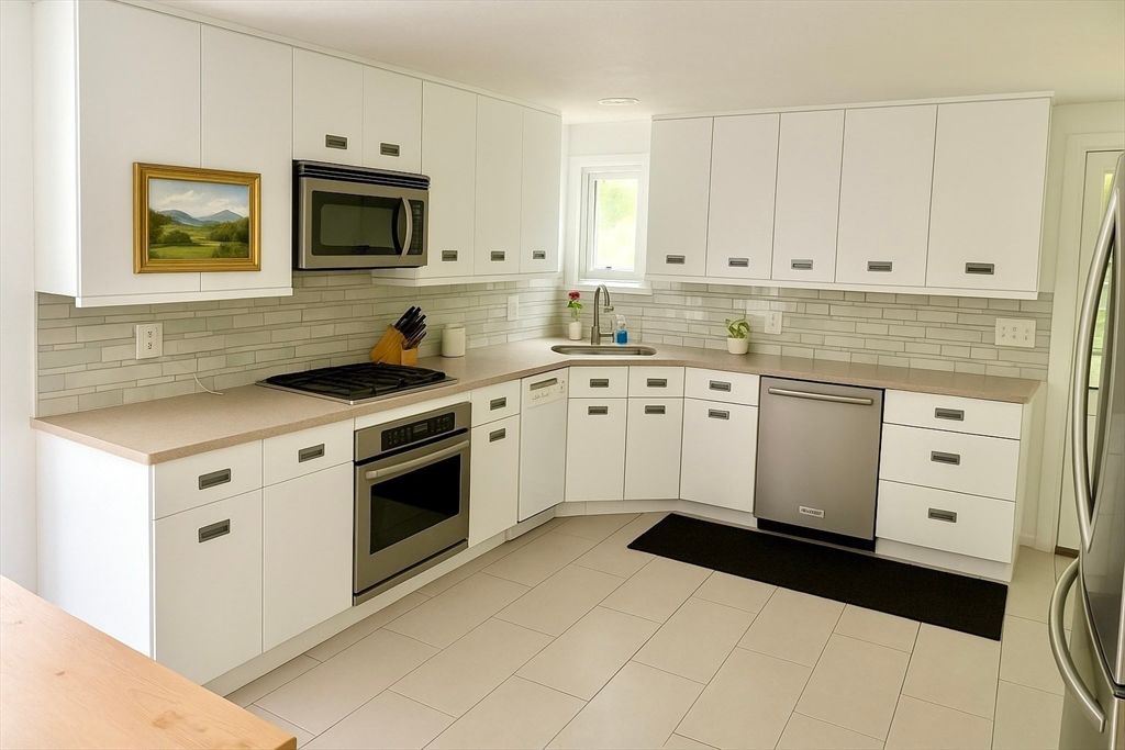 Interior, Kitchen, Stainless Steel Appliances