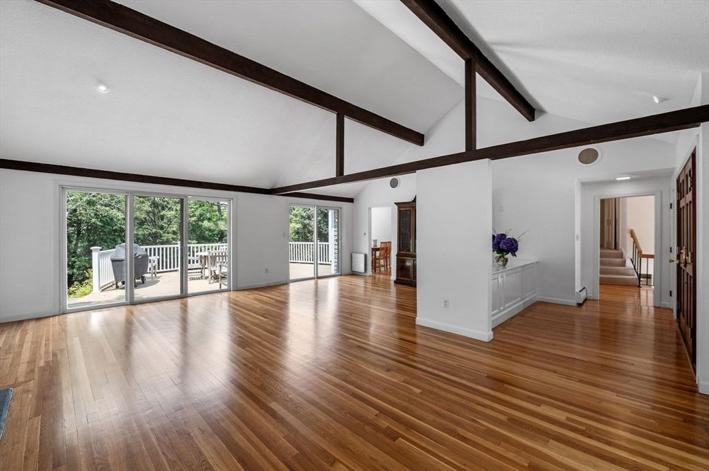 Empty room, Interior, Recessed Lighting, Wooden Beams, Wood Texture Flooring