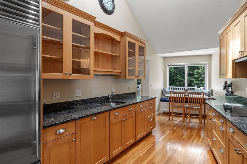 Dining room, Interior, Kitchen, Recessed Lighting, Wood Texture Flooring