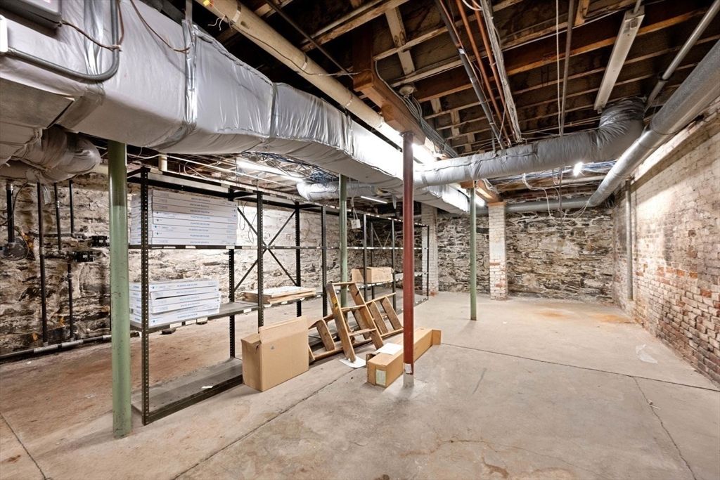 Garage, Interior, Stone Walls