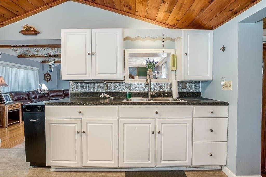 Interior, Kitchen, Wooden Ceilings, Wood Texture Flooring