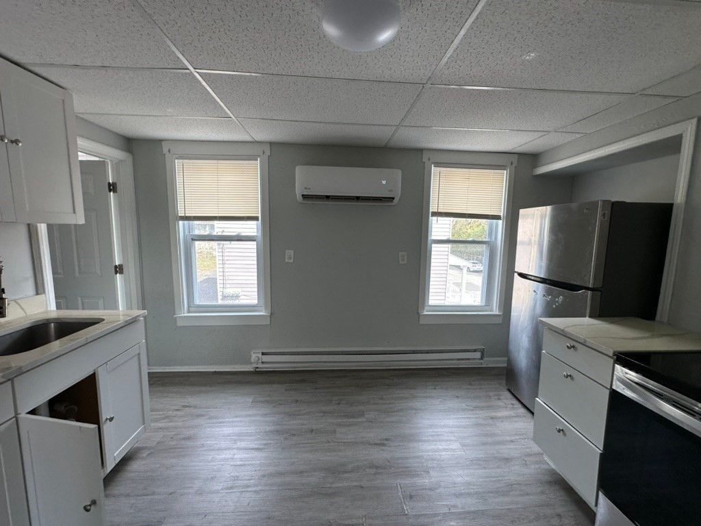 Interior, Kitchen, Wood Texture Flooring