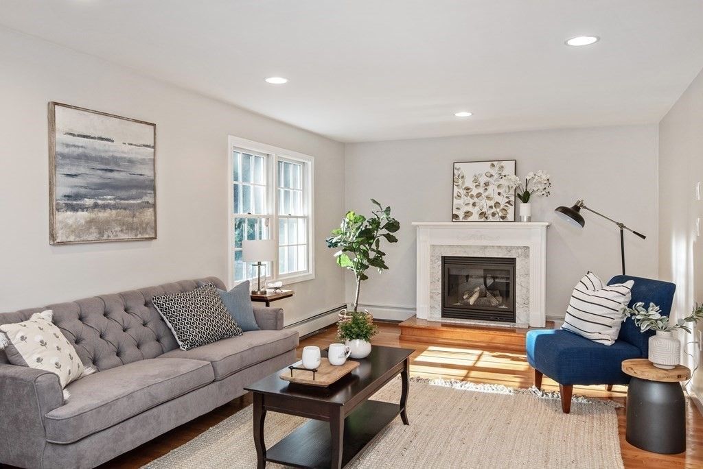 Fireplace, Interior, Living room, Recessed Lighting, Wood Texture Flooring