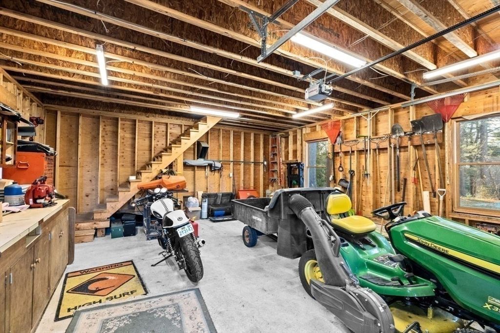 Fitness Equipment, Interior, Wooden Beams, Wooden Walls