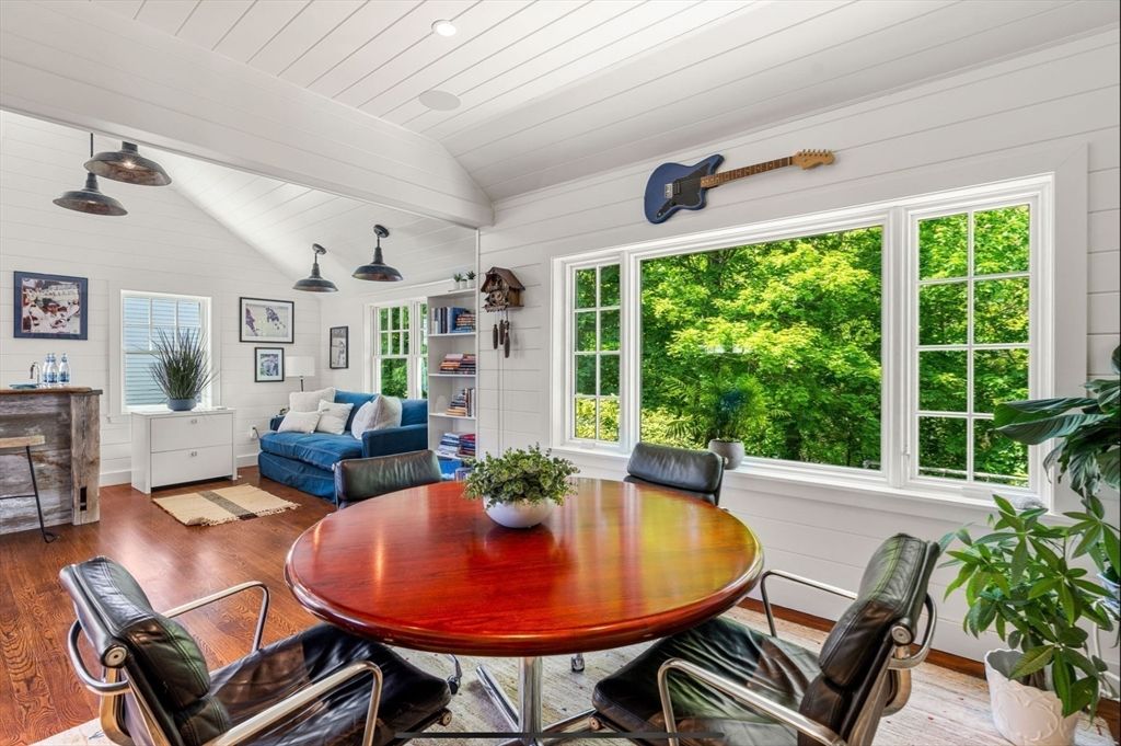 Dining room, Interior, Recessed Lighting, Wood Texture Flooring