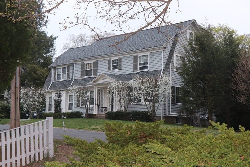 Exterior, Facade, Georgian