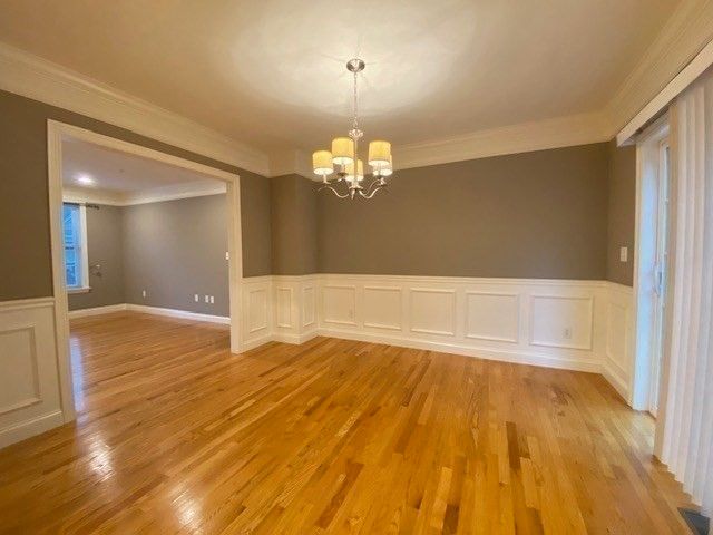 Chandelier, Empty room, Interior, Recessed Lighting, Wood Texture Flooring