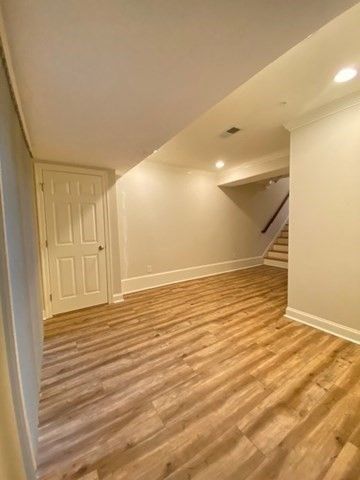 Empty room, Interior, Recessed Lighting, Wood Texture Flooring