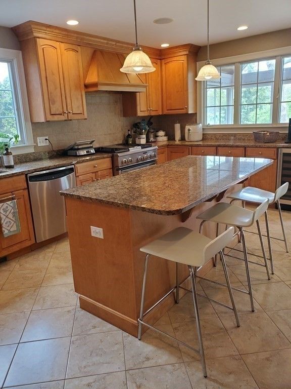 Interior, Kitchen, Pendant Lights, Recessed Lighting, Stainless Steel Appliances