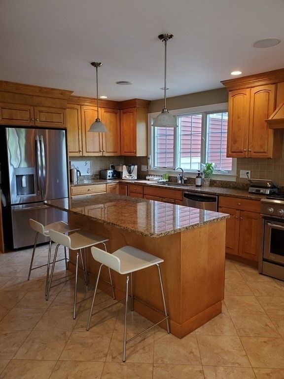 Interior, Kitchen, Pendant Lights, Recessed Lighting, Stainless Steel Appliances