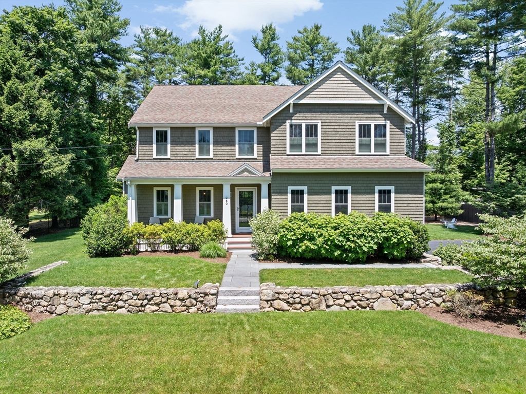 Exterior, Facade, Farmhouse