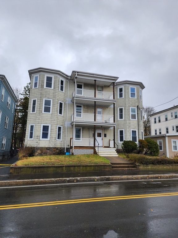 Exterior, Facade, Condo Building