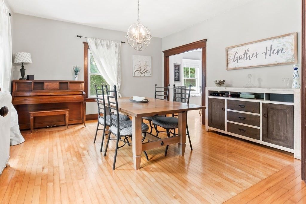Dining room, Interior, Pendant Lights, Piano, Wood Texture Flooring