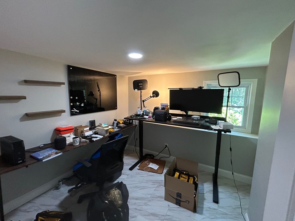 Home Office, Interior, Marble, Recessed Lighting