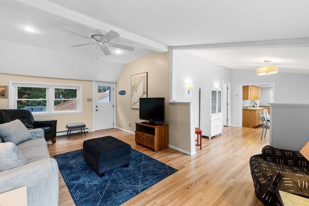 Interior, Kitchen, Living room, Recessed Lighting, Wood Texture Flooring