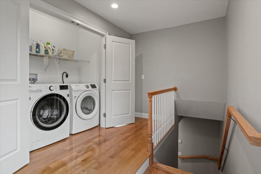 Interior, Recessed Lighting, Utility Closets, Washer, Wood Texture Flooring