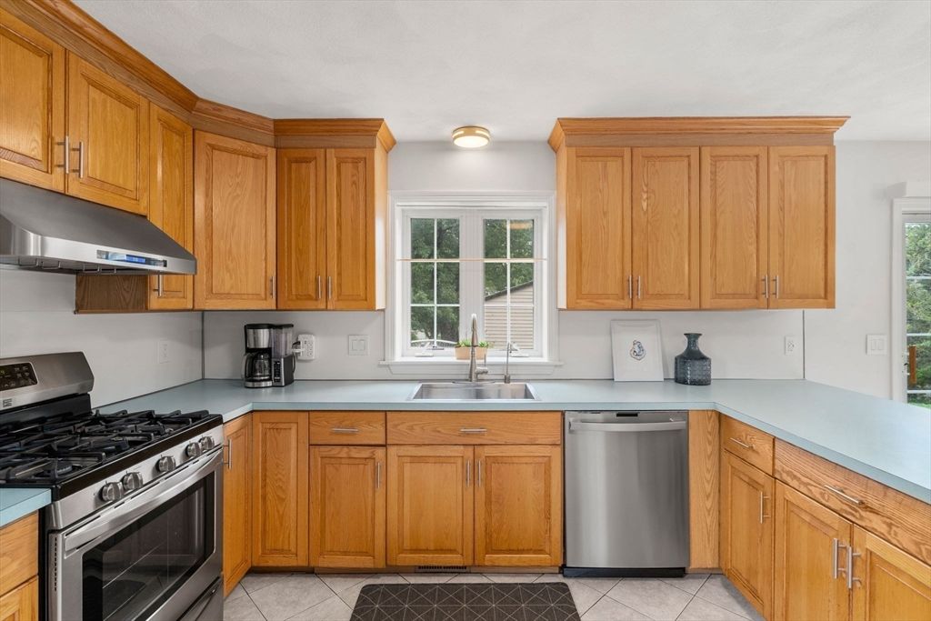 Interior, Kitchen, Stainless Steel Appliances