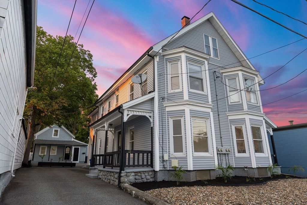 Exterior, Facade, Queen Anne Victorian