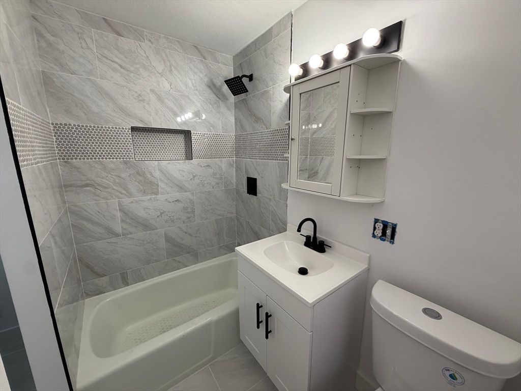 Bathroom, Interior, Marble Walls