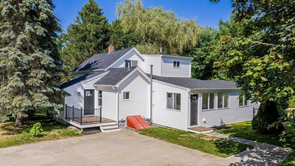 Exterior, Solar Panels