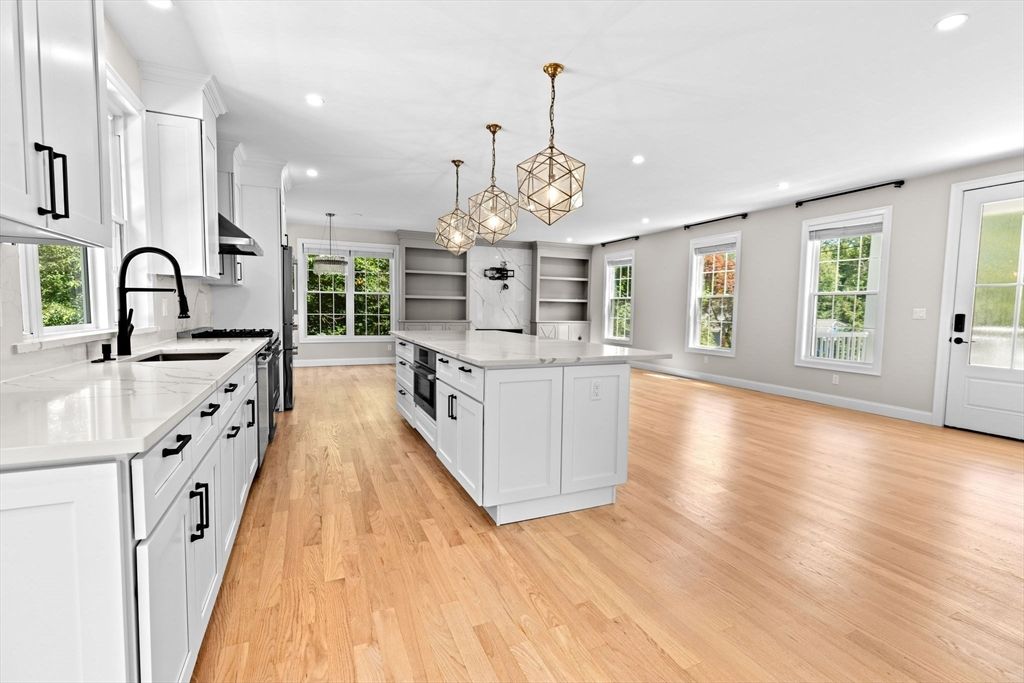Interior, Kitchen, Pendant Lights, Recessed Lighting, Wood Texture Flooring