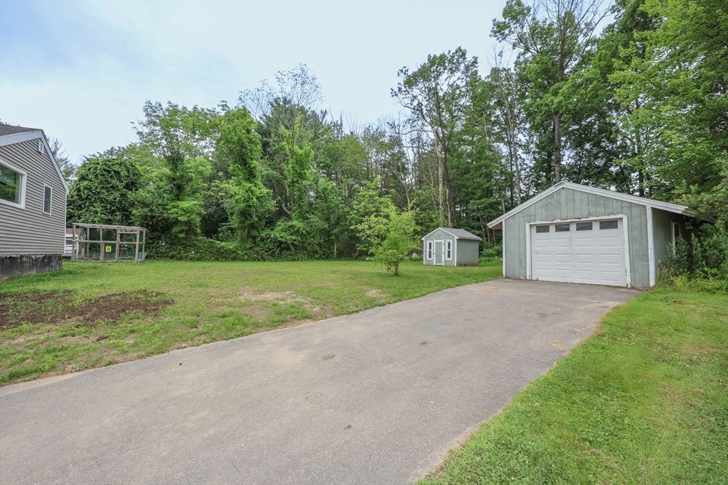 Backyard, Detached Garage, Exterior