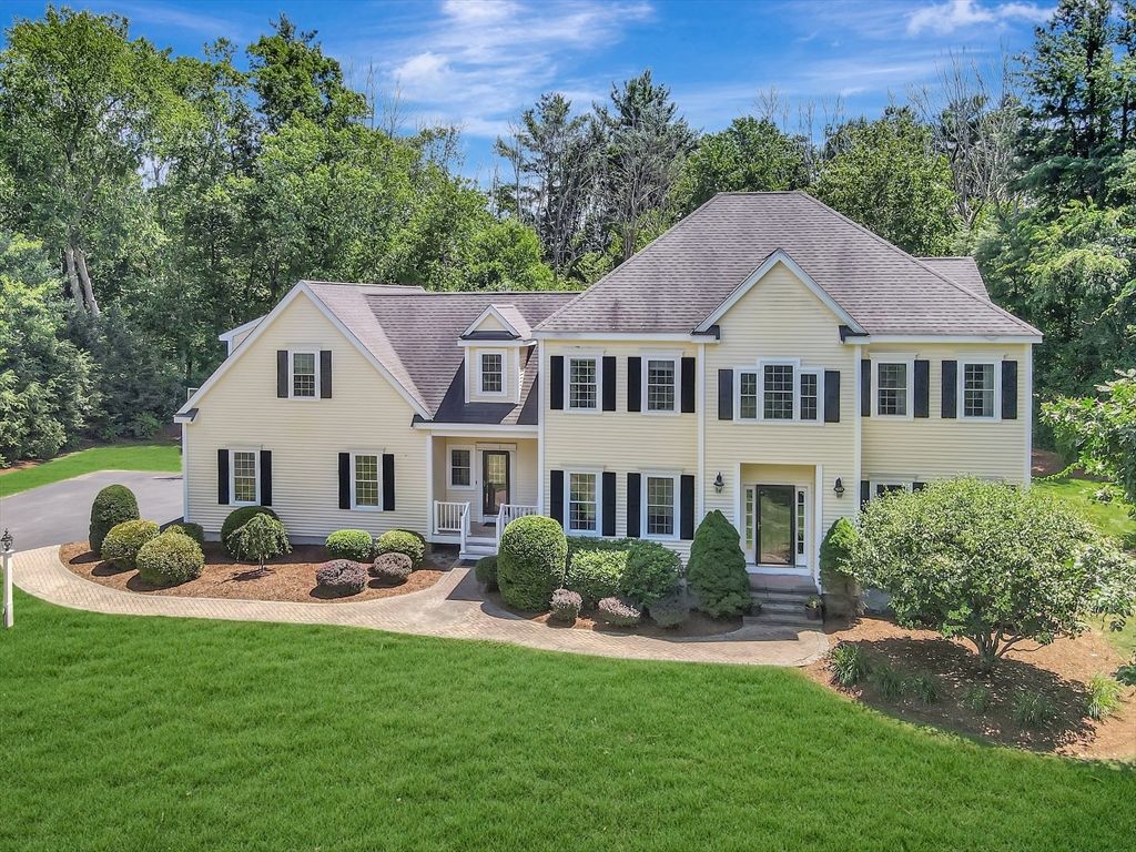 Backyard, Exterior, Facade, Farmhouse