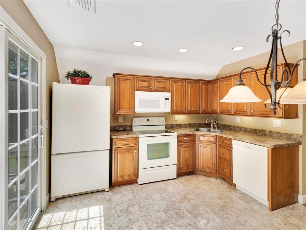 Interior, Kitchen, Pendant Lights, Recessed Lighting