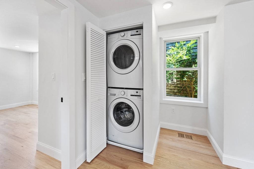 Interior, Recessed Lighting, Utility Closets, Washer, Wood Texture Flooring