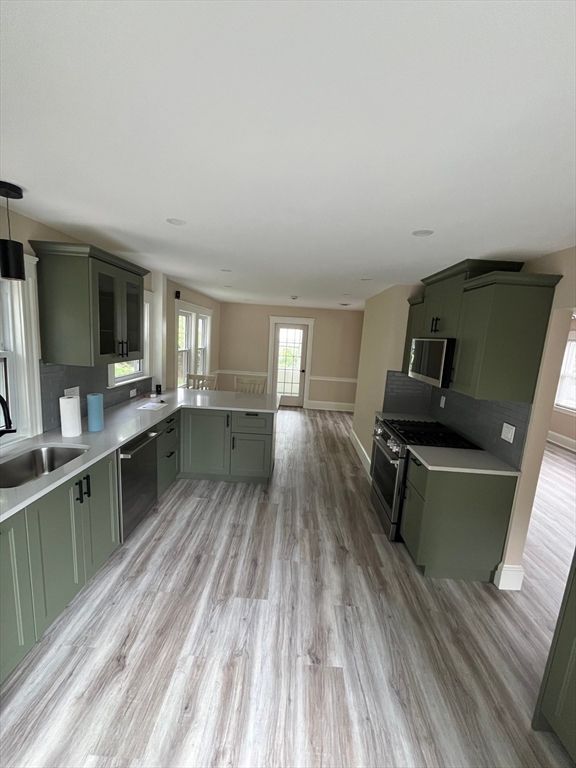 Interior, Kitchen, Pendant Lights, Wood Texture Flooring