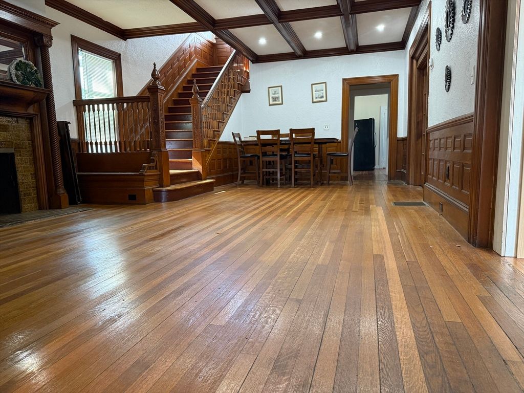 Dining room, Fireplace, Interior, Recessed Lighting, Wooden Beams, Wood Texture Flooring