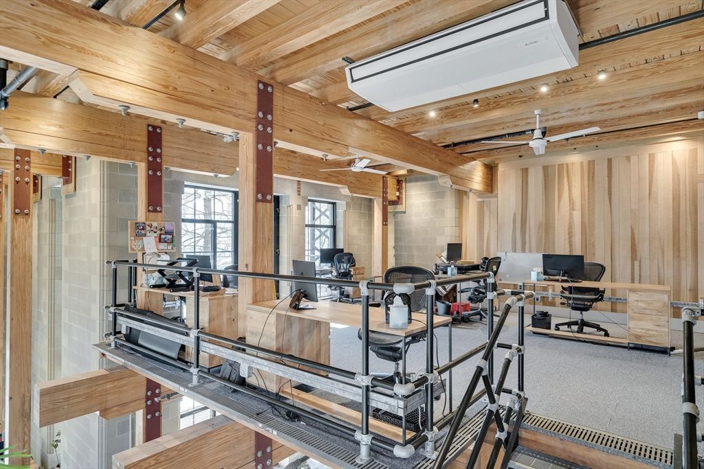Fitness Equipment, Interior, Wooden Beams, Wooden Ceilings