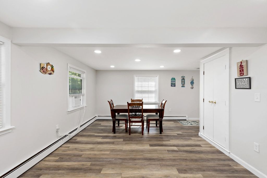 Dining room, Interior, Recessed Lighting, Wood Texture Flooring