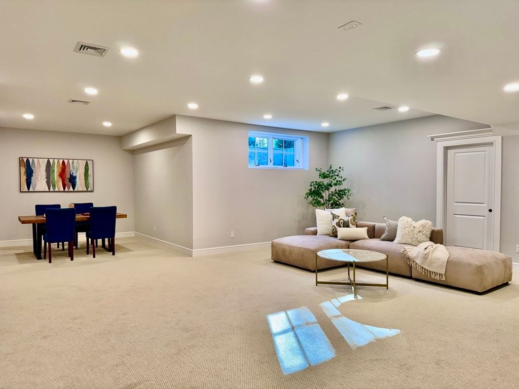 Dining room, Interior, Living room, Recessed Lighting