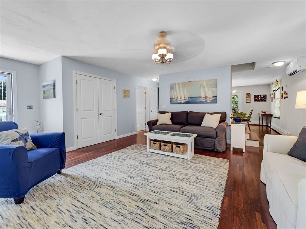 Chandelier, Interior, Living room, Wood Texture Flooring